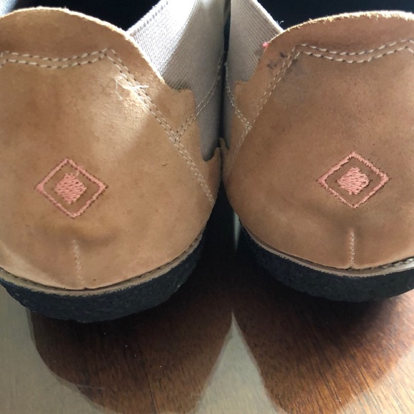 Sundance Blooms Women’s size 38 US size 7 Tan slip on Loafers - Picture 3 of 12